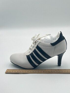 White Lace Up Mesh Pumps Round Toe Sneaker Heels Sporty Breathable Mesh Shoes
